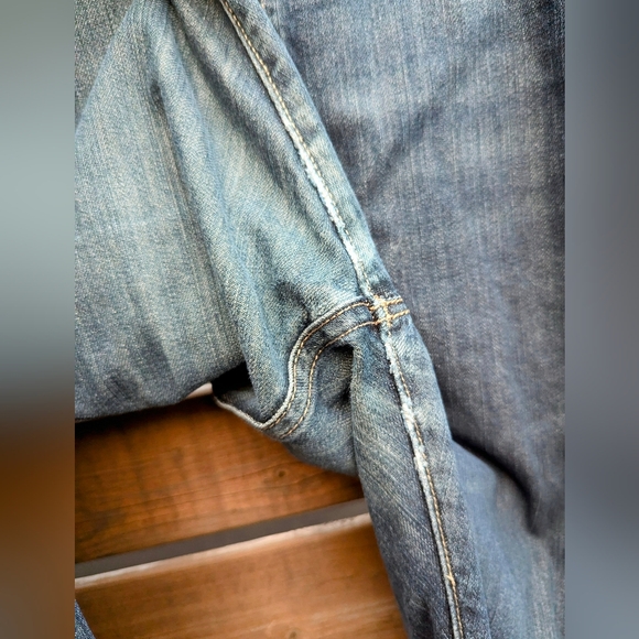 Levi's 501 Original Fit Jeans - Picture 6 of 7